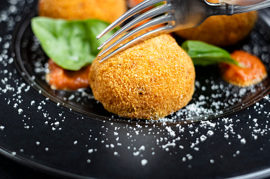 Frozen Arancini Calabresi made with Ehime Hinohikari rice and additive-free caciocavallo cheese